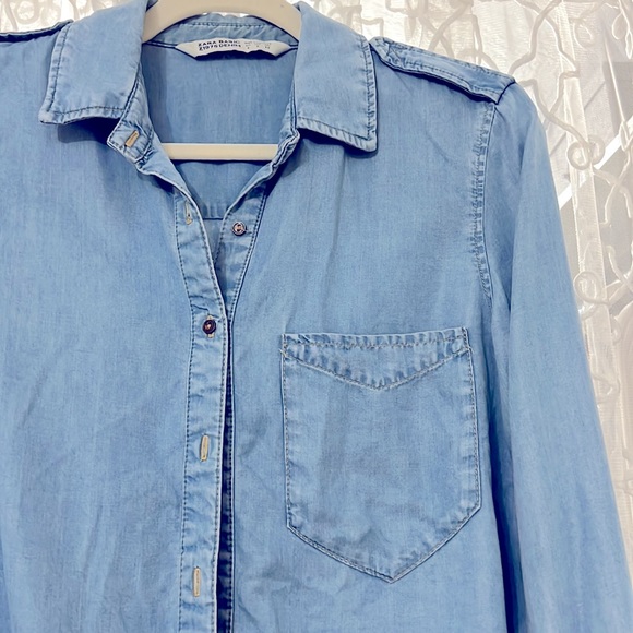 ZARA BASIC Denim Buttoned Blouse - Picture 3 of 6